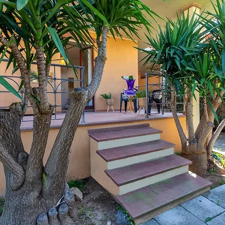 Sardinia Re - Borgo 66 아파트