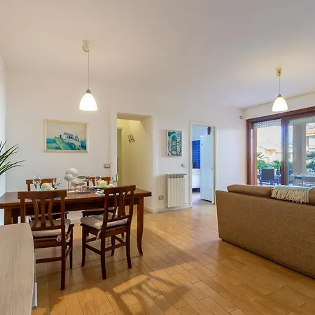 Апартаменты Sardinia Re - Borgo 66 *